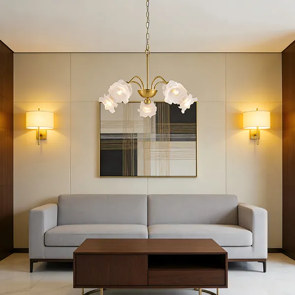 Ang Mga Bentahe ng Modernong Chandelier