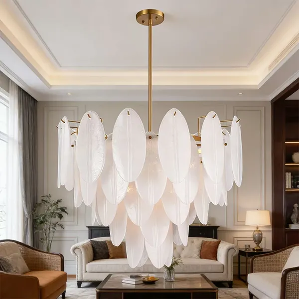 Anong mga materyales ang ginagamit sa mga modernong chandelier?